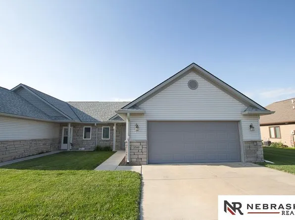 3740 Frederick Pl, Lincoln, NE 68504