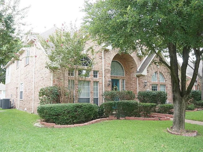 2632 Shadow Hill Ln — Photo 20