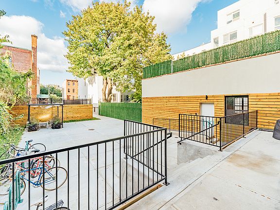 3rd image of 35 Claver Pl #5B