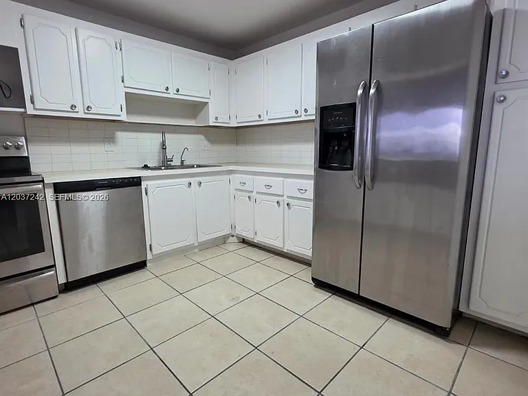 13499 Biscayne Blvd #706 — Photo 4