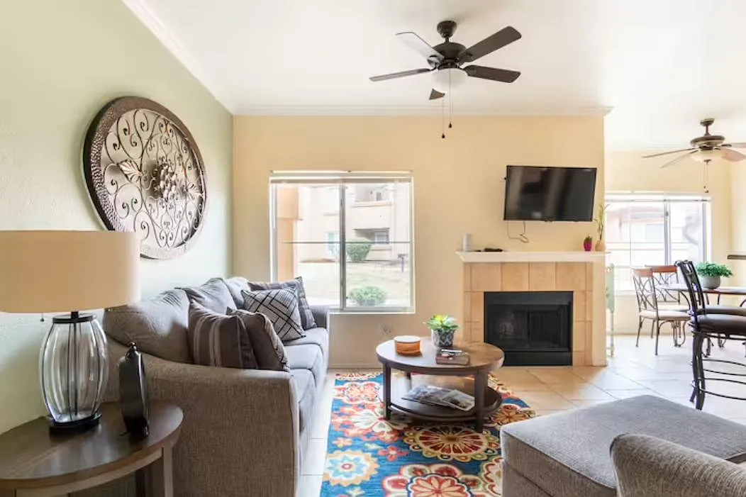 7050 E Sunrise Dr — Photo 3