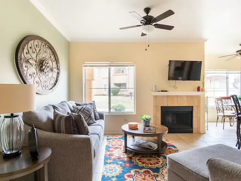 7050 E Sunrise Dr — Photo 3