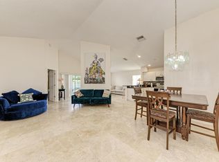 9705 Fredericksburg Rd, Tampa, FL 33635