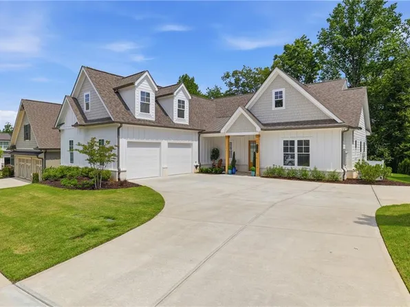 7150 Bluebird Cv, Gainesville, GA 30506