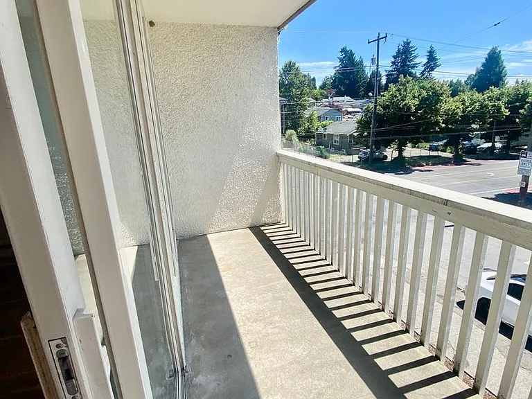 7429 Rainier Ave S — Photo 7