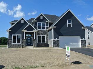 113 Taylors Mill Cir, Perrysburg, OH 43551