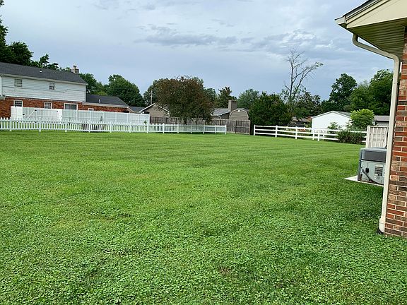 5th image of 1710 Keenland Dr