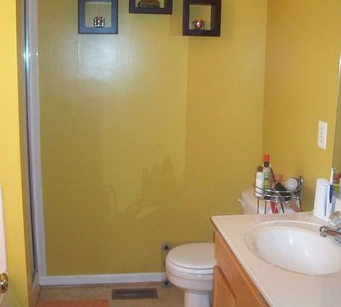 4th image of 4919 Torbay Pl