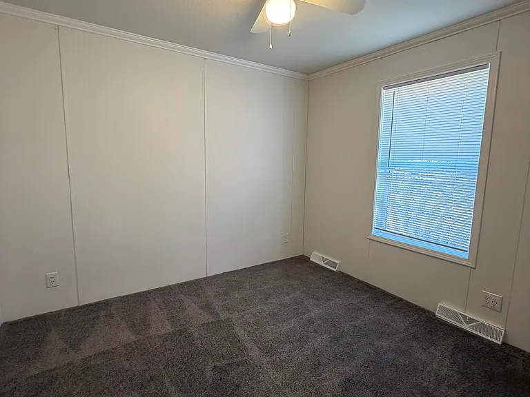 5425 Valley Dr #67 — Photo 2