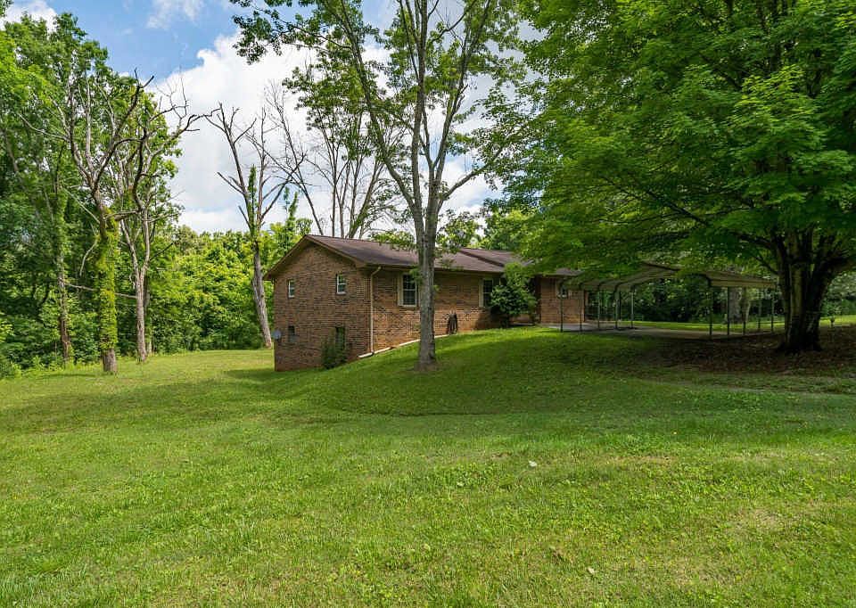 1st image of 1443 Bryant Ln