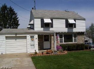 495 W Omar St, Struthers, OH 44471