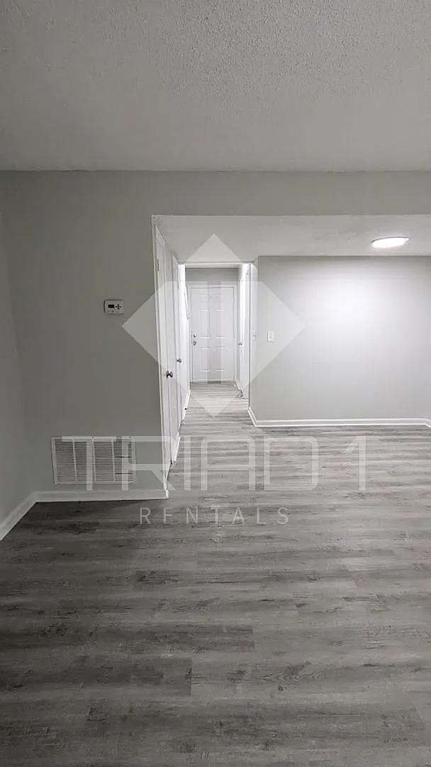 Mosby Townhouses - G — Photo 2