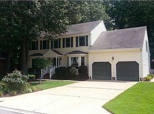 517 Piping Rock Dr, Chesapeake, VA 23322