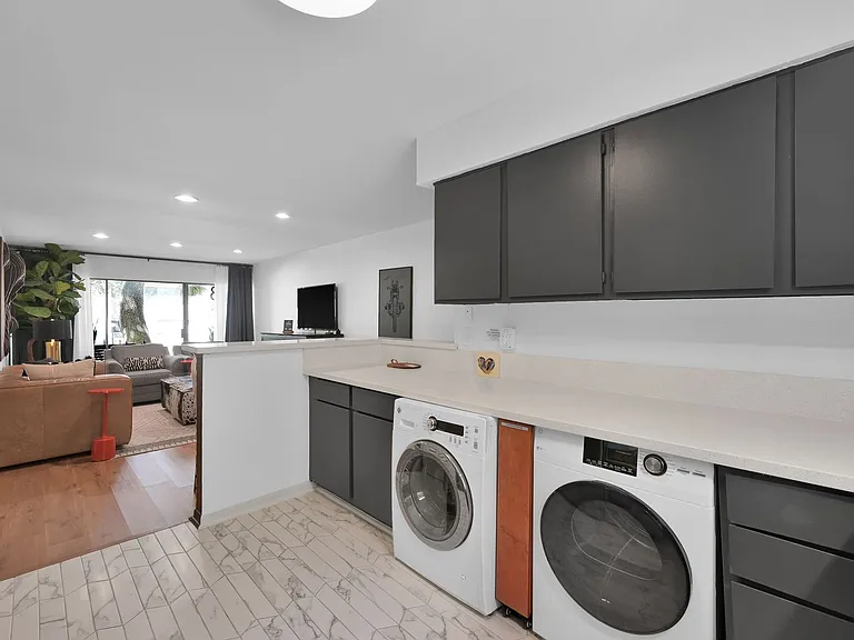 12100 Melville Dr #403D — Photo 7