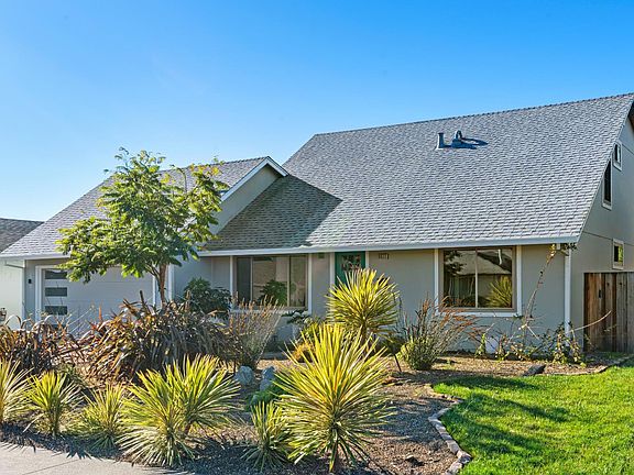 2nd image of 8633 Lancaster Drive