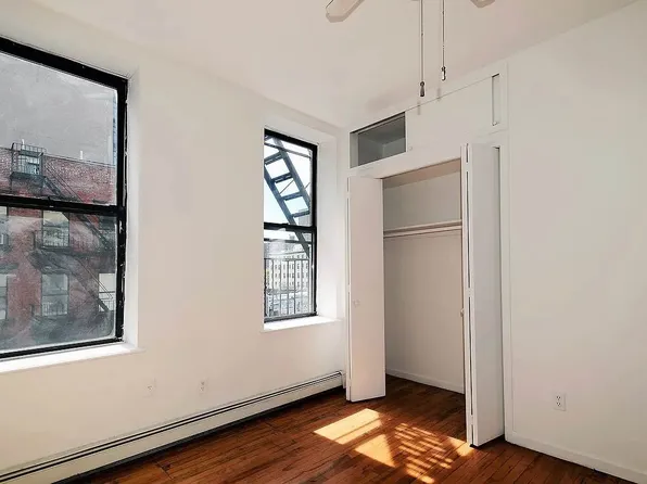 121 Orchard St #7, New York, NY 10002