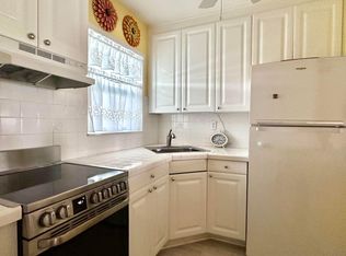1114 Lake Ter APT 207, Boynton Beach, FL 33426