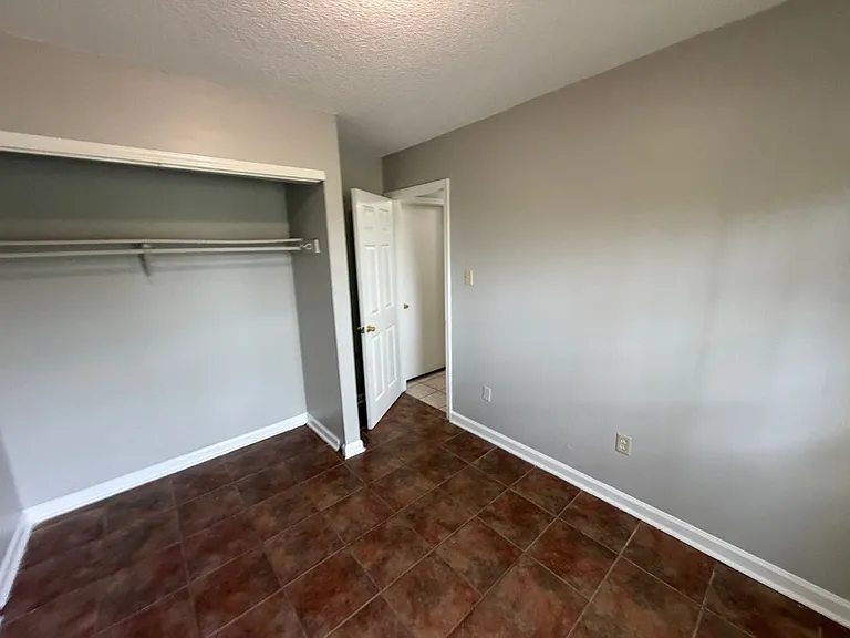 5596 Karen Dr — Photo 15