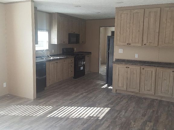 Living Room /Kitchen area