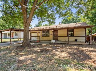 3320 Willow Creek Dr, Midwest City, OK 73110