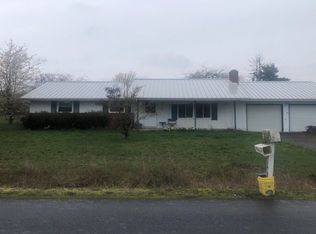 385 View Ln, Lebanon, OR 97355