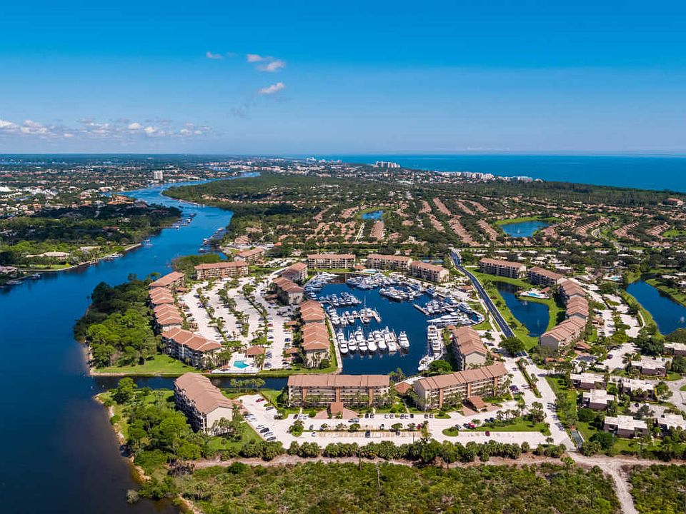 1st image of 1101 Seafarer Cir APT 306