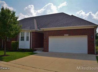 44314 Saturn Dr, Sterling Heights, MI