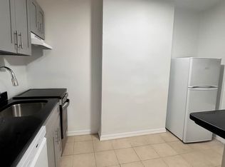 807 9th Ave APT 4A, New York, NY 10019