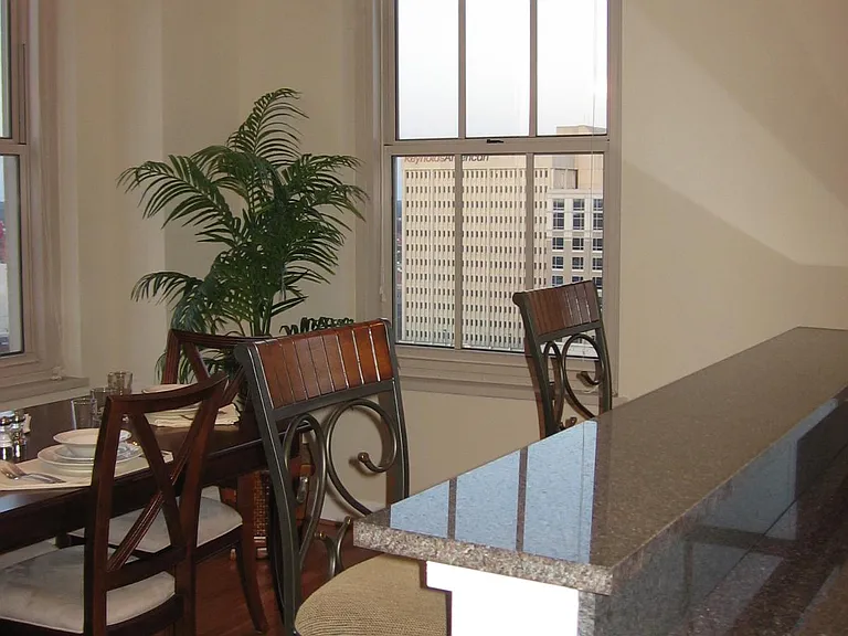Nissen Building Apartments — Photo 74