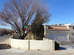 5001 Oso Grande Ct NE, Albuquerque, NM 87111