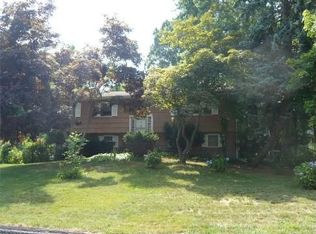 25 W Burda Pl, New City, NY 10956