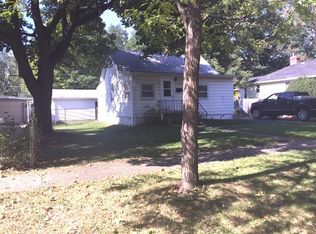 210 S Washington St, Westmont, IL 60559