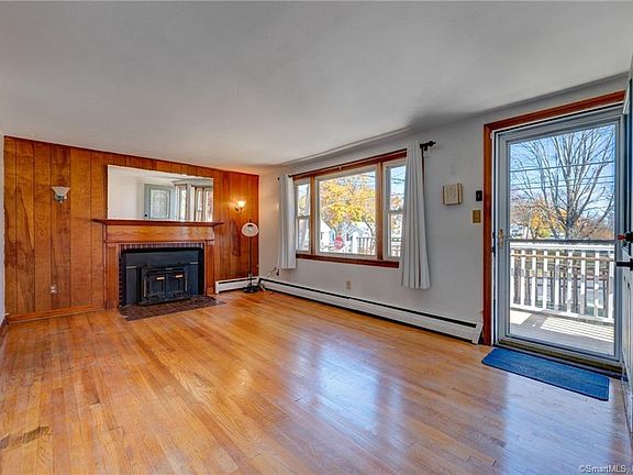 3rd image of 417 Glen St