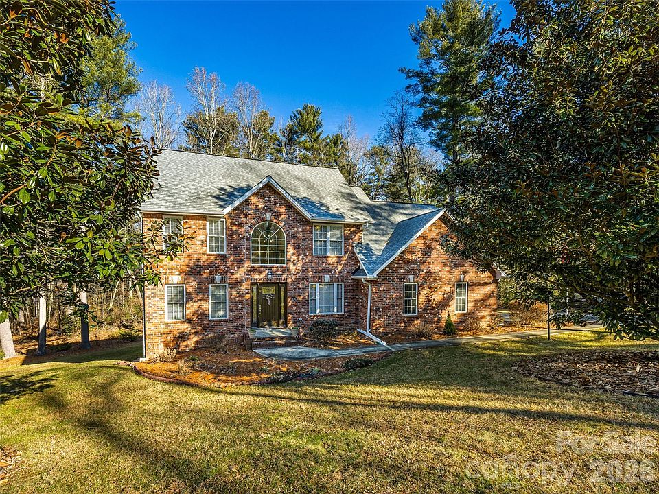 1st image of 105 Boyd Dr