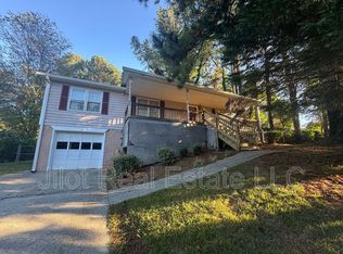 156 Fay Dr NW, Kennesaw, GA 30144