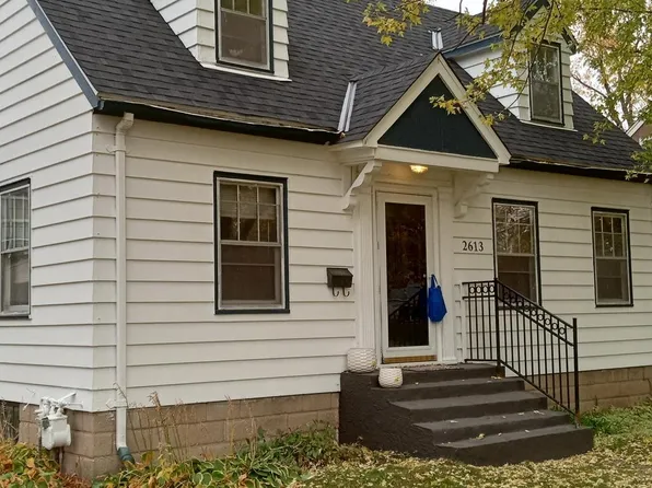 2613 Lowry Ave NE, Saint Anthony, MN 55418