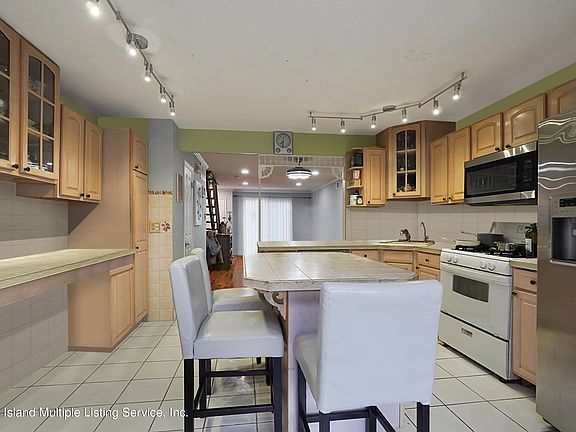 5th image of 134 E Cuba Ave #B