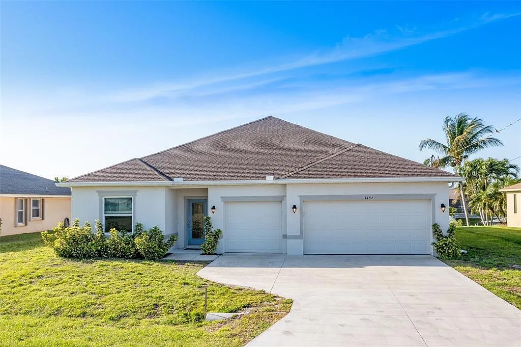 4 bed, 3.0 bath, 2381 sqft, $2,790 — Photo 1