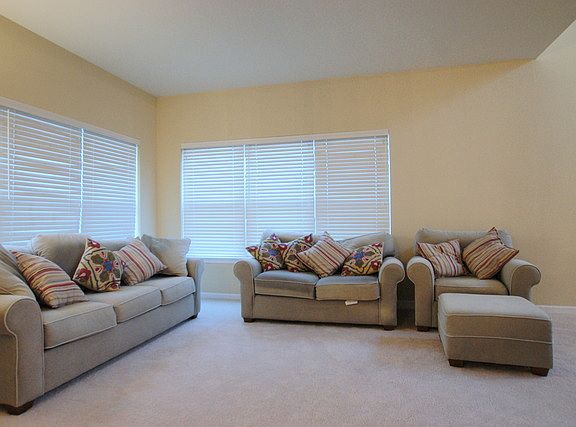 5th image of 1549 S Candlestick Way