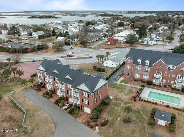 214 Harbour View Drive, Swansboro, NC 28584