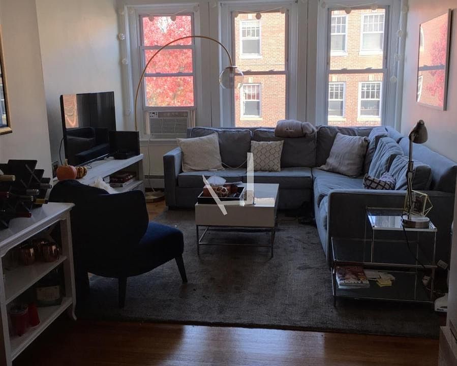 1st image of 94 Pleasant St #1BEM