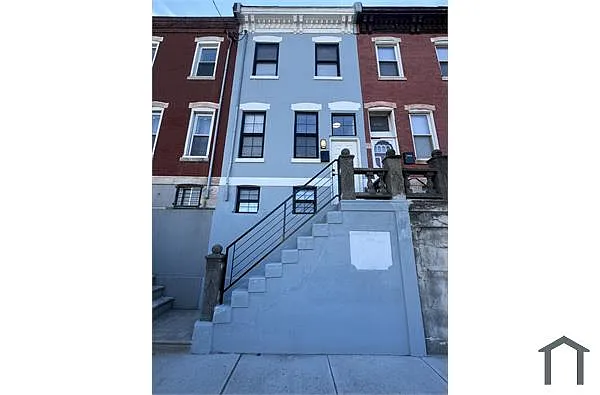 Building Photo - 2018 E Lehigh Ave