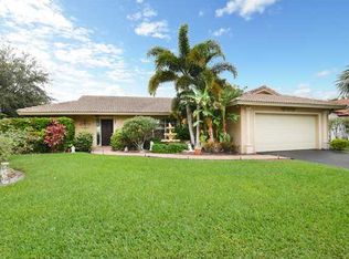 10318 Crosswind Rd, Boca Raton, FL 33498