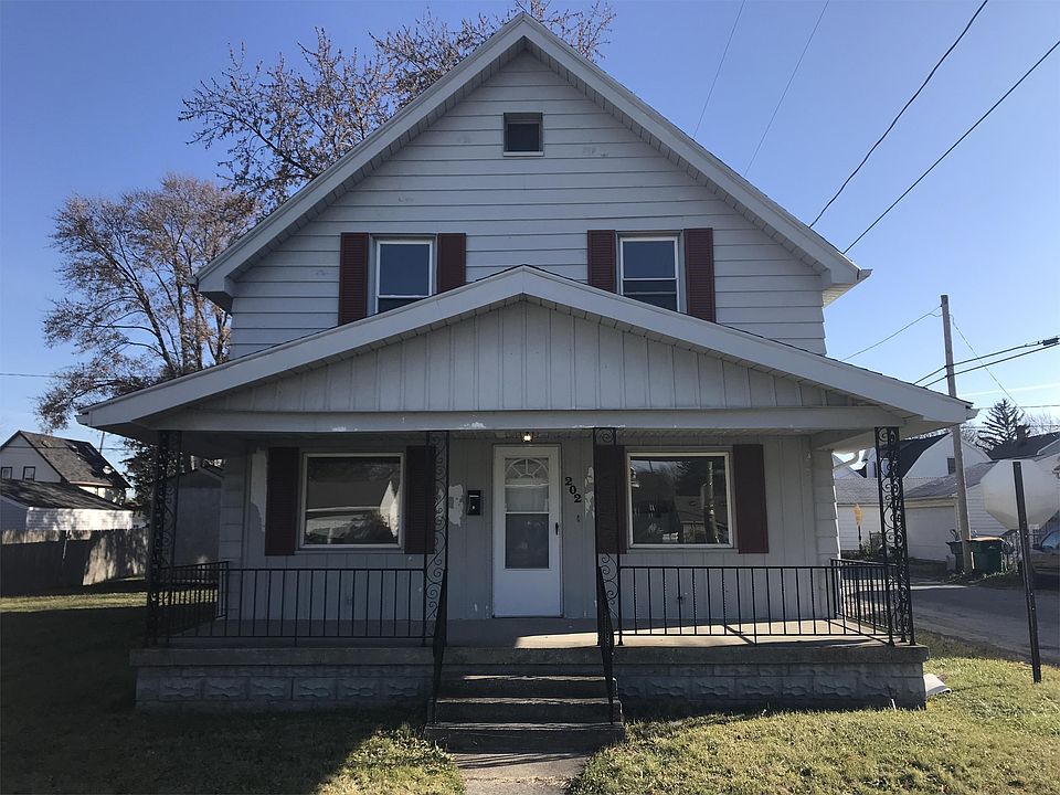 1st image of 202 Osborne St