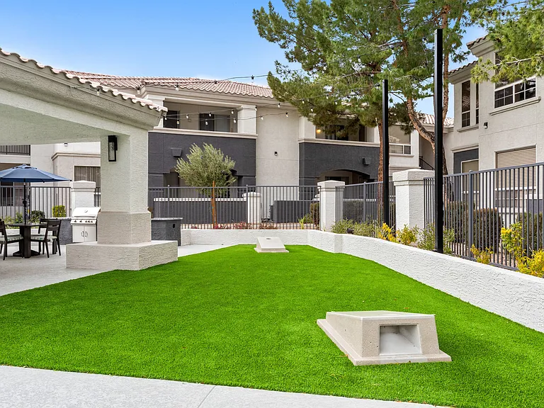 Sierra Canyon — Photo 16