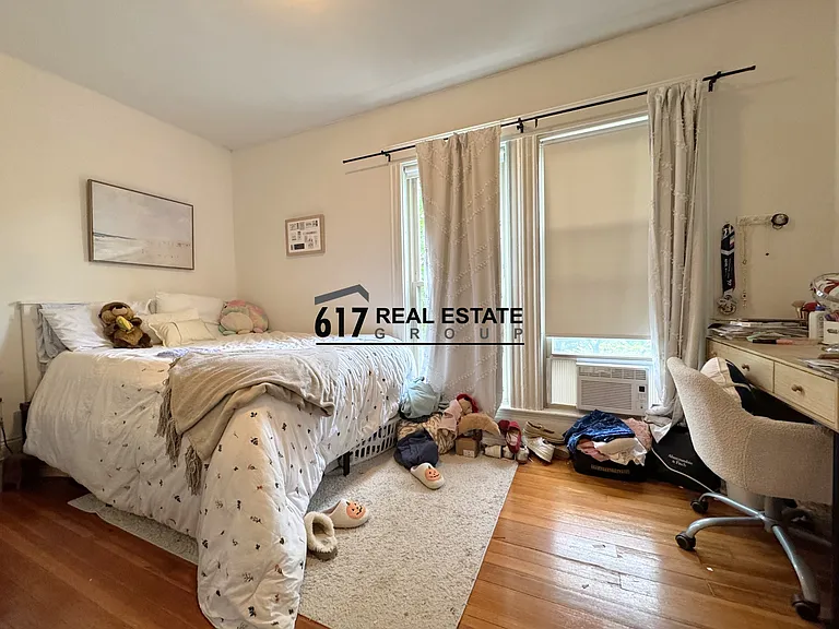 96 Winthrop Rd #2 — Photo 4