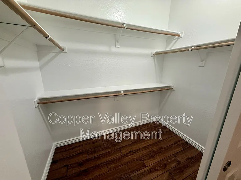 2606 W Florentine Rd — Photo 6