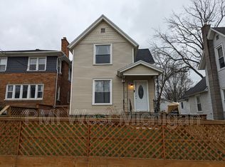 144 Page St NE, Grand Rapids, MI