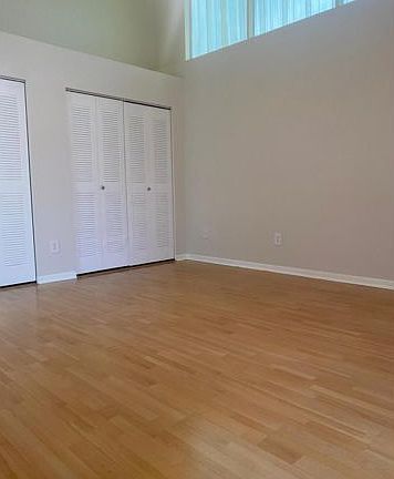 4th image of 1230 Summit Place Cir APT C