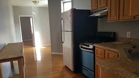 Rented by SubHut Realty USA, Inc.